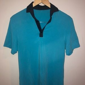 Lululemon men’s blue short sleeve polo shirt